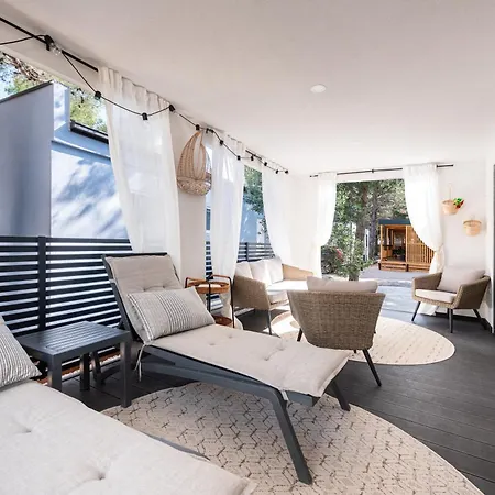 Tiny Rubi In Oaza Mira Hébergement de vacances