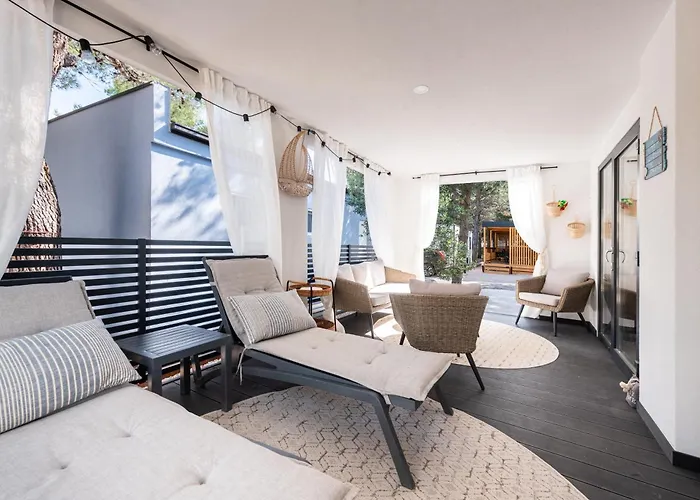 Tiny Rubi In Oaza Mira Vakantiehuis