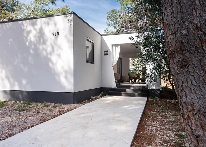 Tiny Rubi In Oaza Mira *